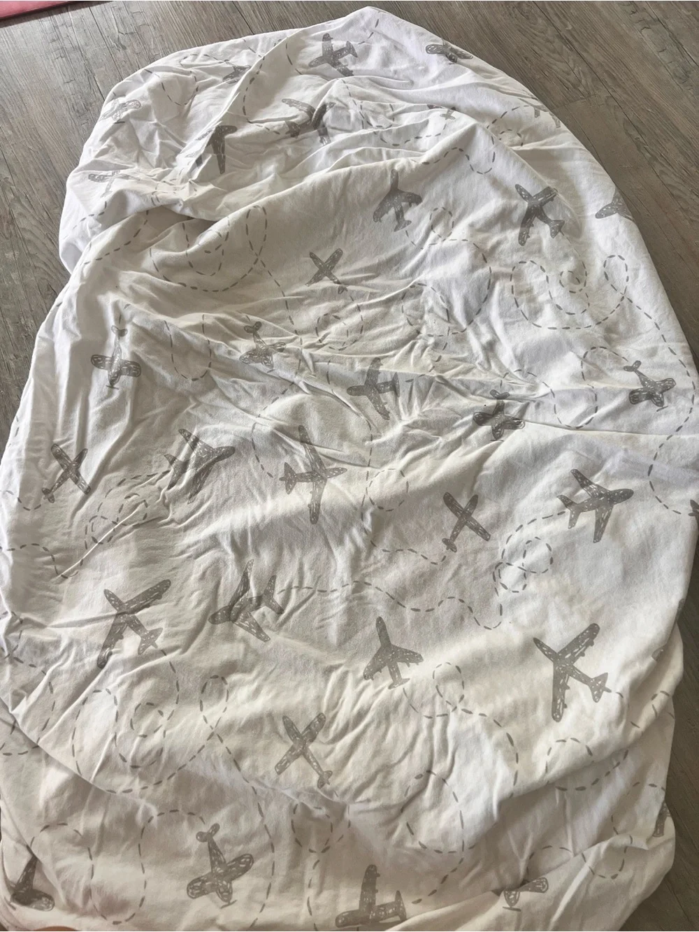 Airplane Print White/Cream crib sheet